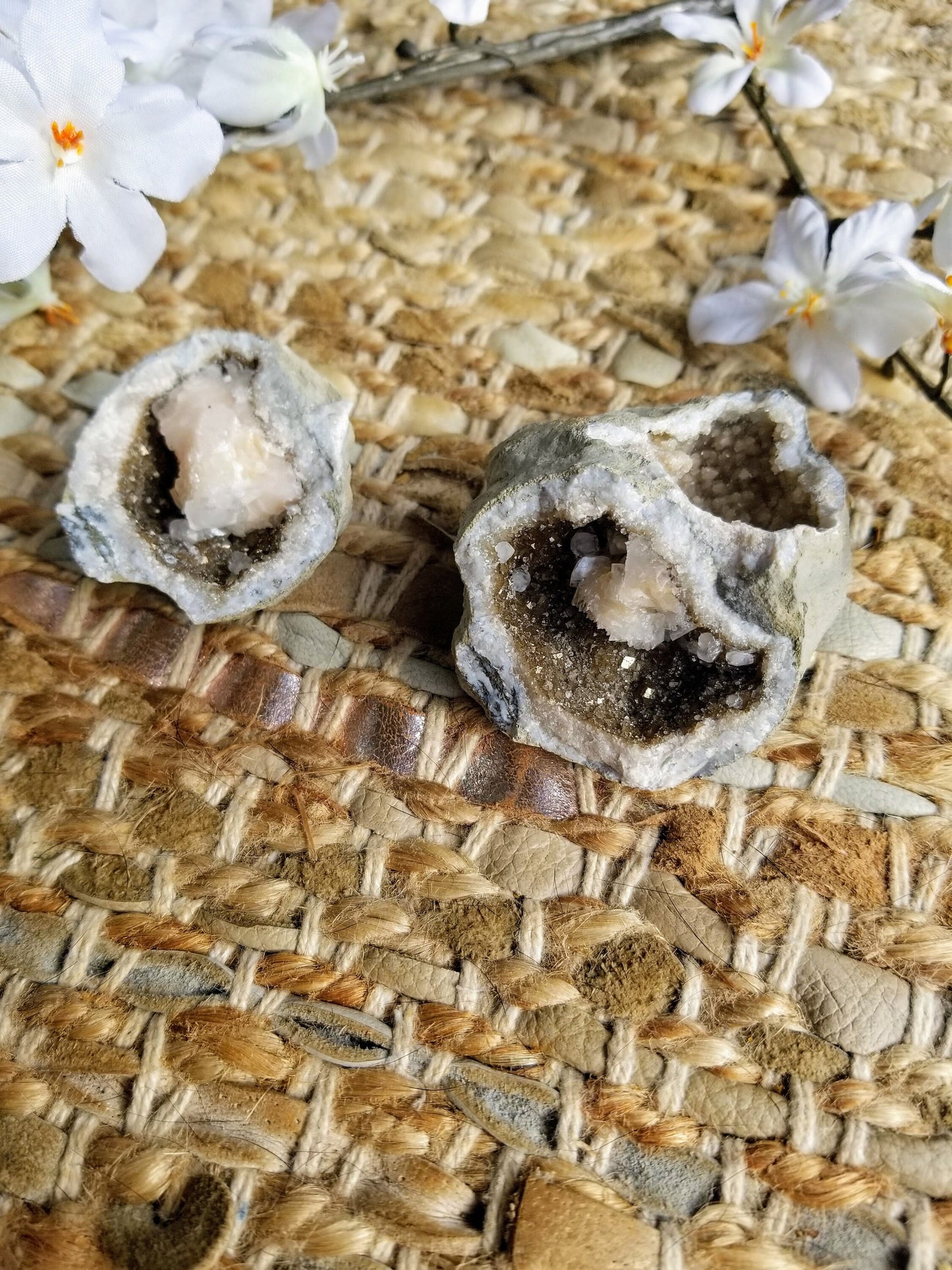 ADORABLE Mini Calcite Geodes for Crystal Healing/ Altar Decor/ Reiki/ Meditation