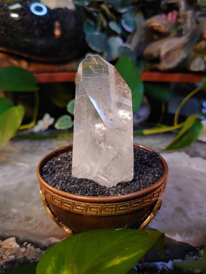 Colombian Clear Quartz Point for Collection /  Natural Clear Quartz / 102.8g / Crystal Grids/ Meditation / Reiki