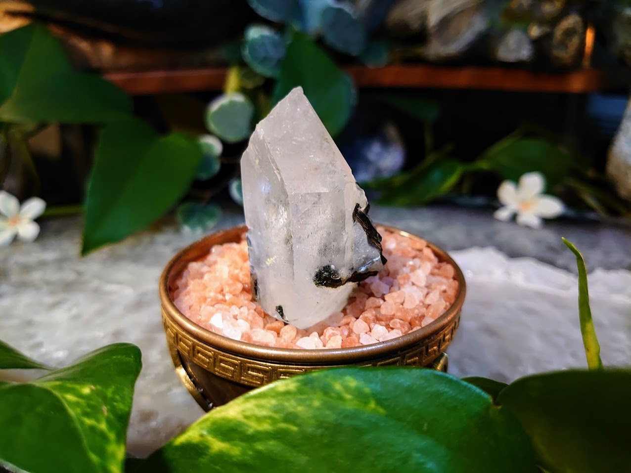 70.7g Quartz Point with Epidote Inclusions from Pakistan for Crystal Healing/ Crystal Grids/ Meditation / Collection