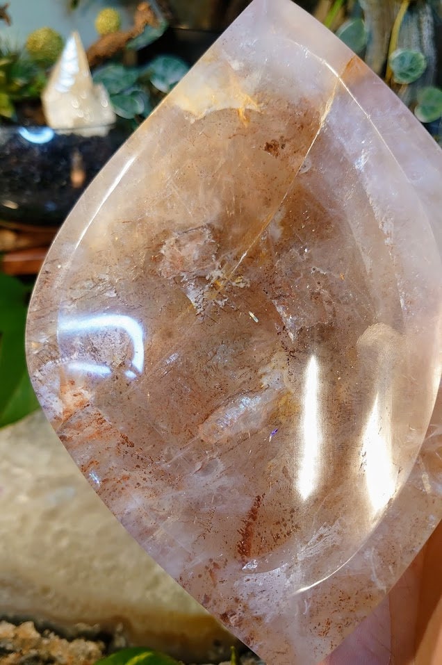 937g Beautiful Fire Quartz Bowl with Rainbows - Comes with Free White Sage Bundle - for Smudging / Incense / Offerings / Home & Altar Decor