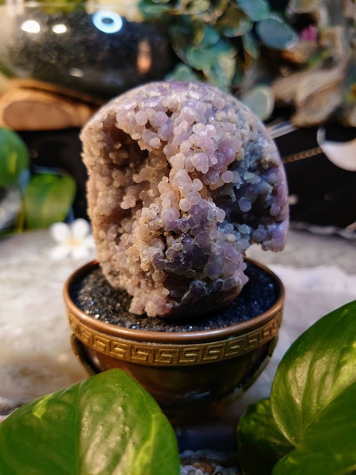 433g Polished Grape Agate Form with Portal from Indonesia for Crystal Healing/  Gemstone Home and Altar Decor / Reiki / Meditation