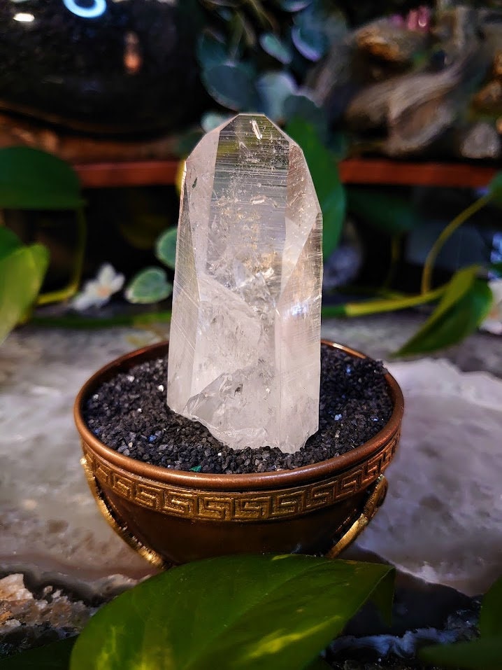 Colombian Clear Quartz Point for Collection /  Natural Clear Quartz / 102.8g / Crystal Grids/ Meditation / Reiki