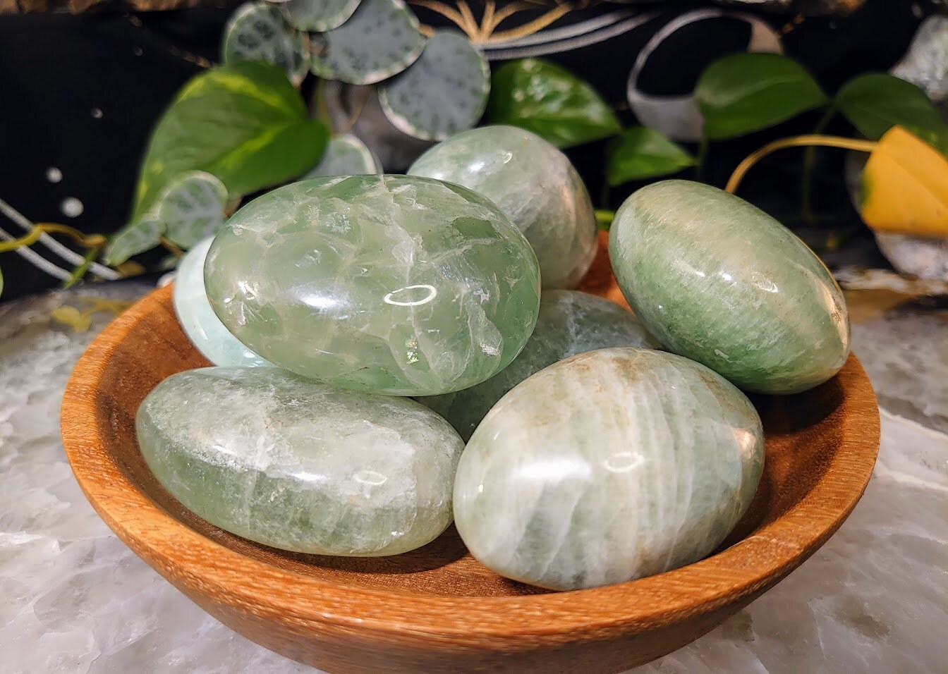 Large Green Fluorite Palm Stone from Madagascar for Crystal Healing /UV Reactive / Reiki / Meditation / Gemstone Collectors / Altar Decor