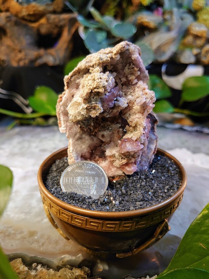 97.6g Natural Pink Amethyst Geode from Argentina for Crystal Healing/ Meditation/ Altar and  Home Decor / Collection