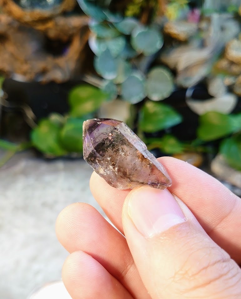 10.1g Shangaan Amethyst with Hematite and Phantom from Zimbabwe for Collection/ Crystal Healing/ Meditation/ Jewelcrafting/ Gifting