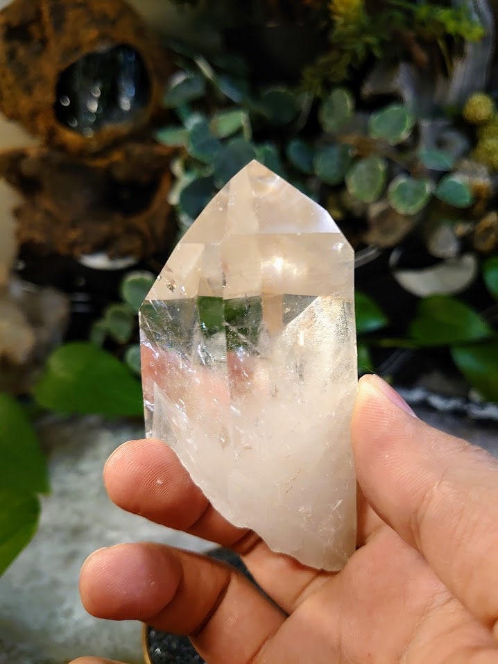 180g Clear Quartz Point from Minas Gerais, Brazil for Crystal Healing/ Meditation/ Altar and Home Decor / Collection