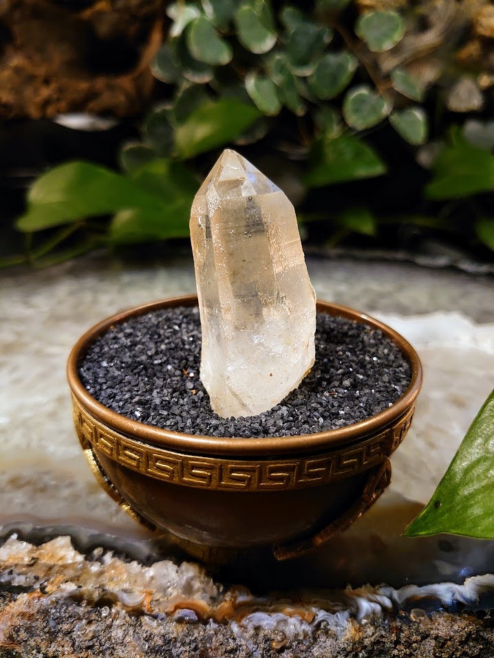 51.2g Congo Lemurian Clear Quartz Point from DRC for Crystal Healing / Meditation / Collection