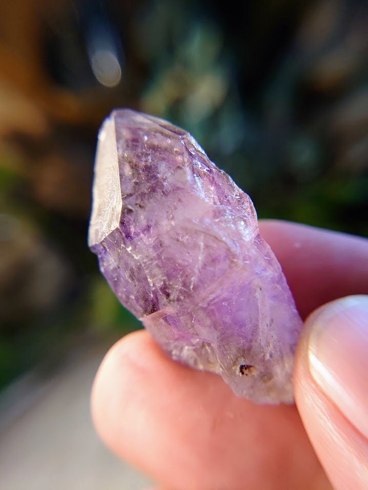 22.24g Shangaan Amethyst Point from Zimbabwe for Collection / Crystal Healing/ Meditation/ Jewelcrafting / Gifting