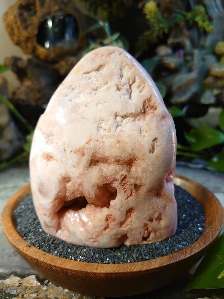 624g Natural Pink Amethyst Free Form Cluster from Brazil for Crystal Healing/ Meditation/ Altar & Home Decor/ Collection