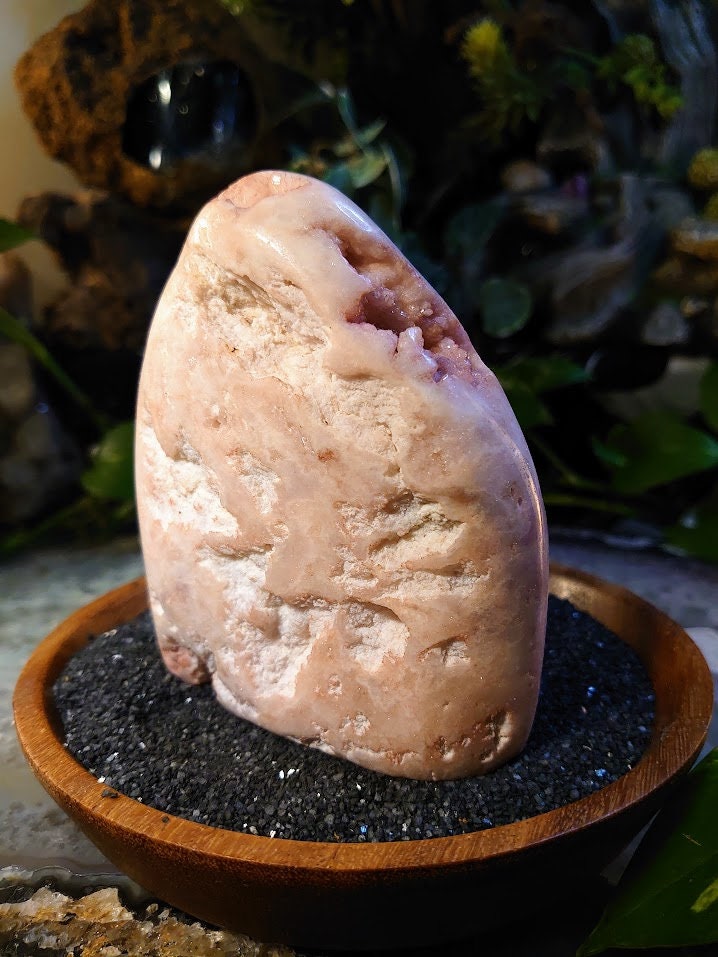 624g Natural Pink Amethyst Free Form Cluster from Brazil for Crystal Healing/ Meditation/ Altar & Home Decor/ Collection