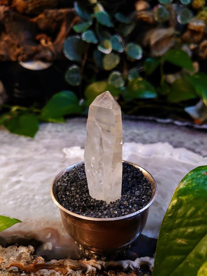 30.3g Congo Lemurian Clear Quartz Point from DRC for Crystal Healing / Meditation / Collection