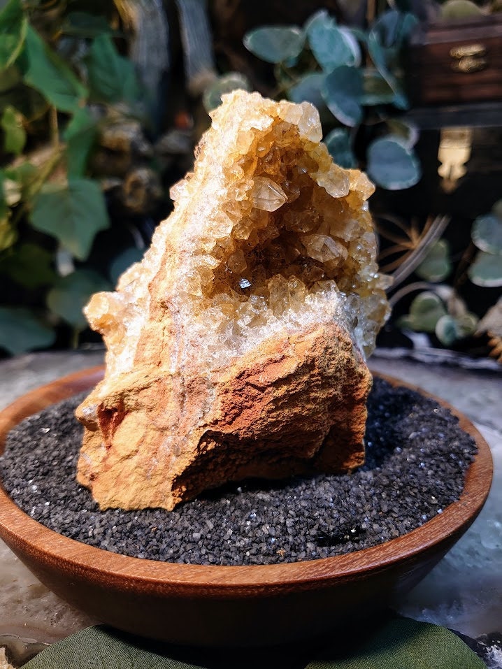 546g Natural Limonite Golden Healer Quartz/Citrine Geode from Zambia, Africa for Crystal Healing / Reiki / Home & Altar Decor