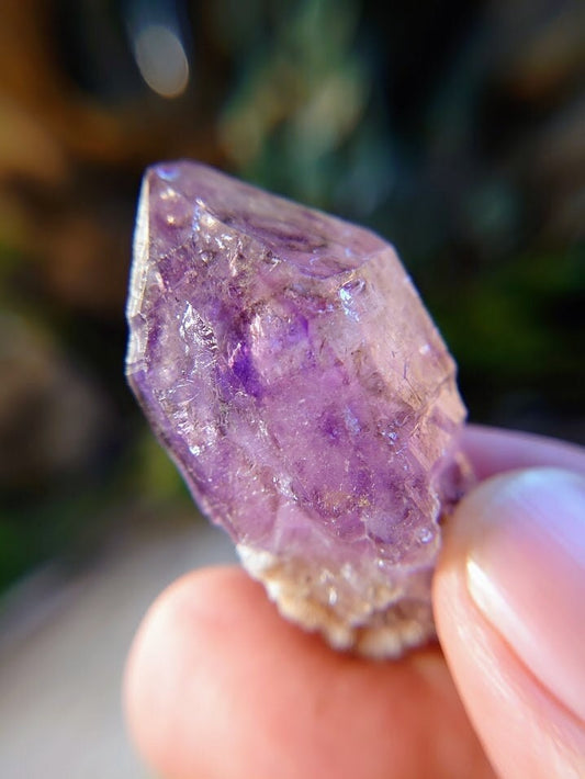 22.24g Shangaan Amethyst Point from Zimbabwe for Collection / Crystal Healing/ Meditation/ Jewelcrafting / Gifting