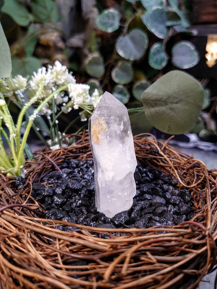 Colombian Clear Quartz Point for Crystal Healing / Natural Clear Quartz / 38.8g / Collection / Meditation / Reiki