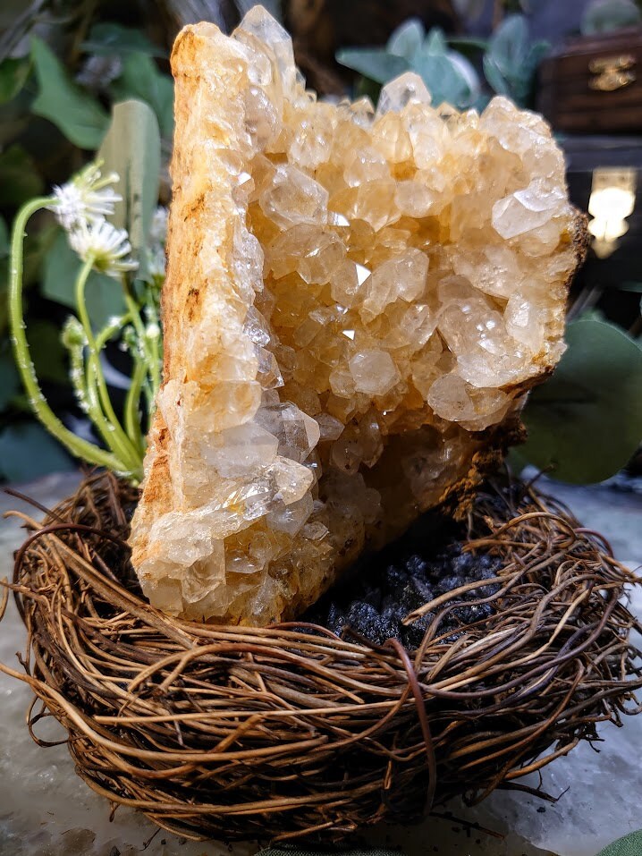 479g Natural Limonite Golden Healer Quartz/Citrine Geode from Zambia, Africa for Crystal Healing / Reiki / Home & Altar Decor