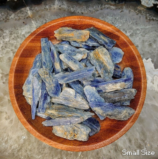 Blue Kyanite Crystals from Brazil / Choose Your Size / for Meditation / Grids / Cord Cutting / Metaphysical / Jewelry crafting