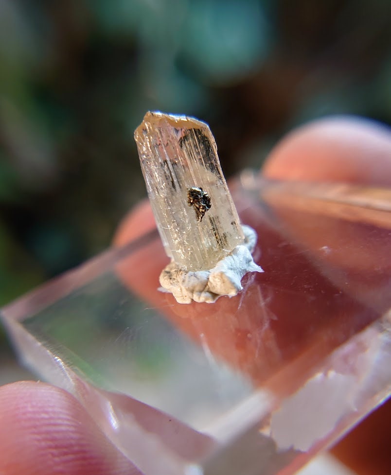 3.35ct Yellow Tanzanite Gemstone with Pyrite from Manyara Region, Tanzania for Crystal Healing / Meditation / Collection / Jewelry Crafting