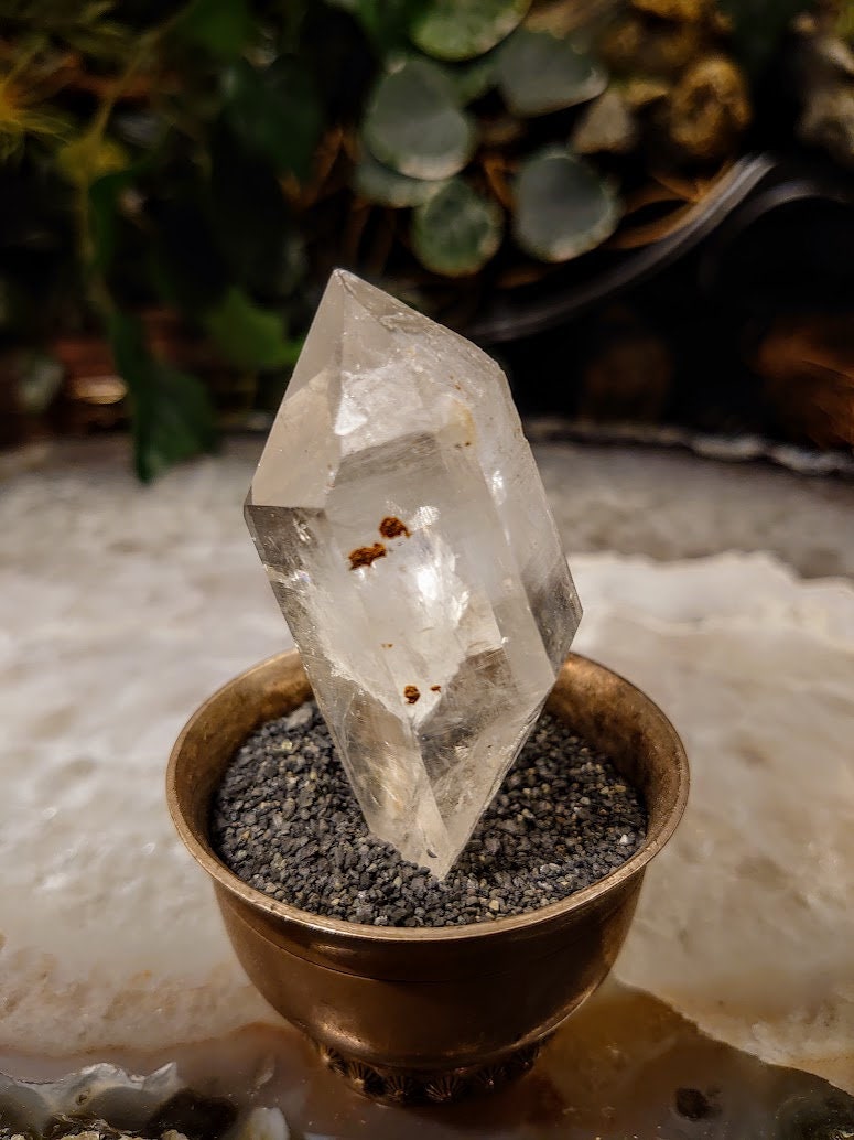 Colombian Natural Clear Quartz Point with Self Healing for Collection / Natural Clear Quartz / 65.5g / Crystal Grids