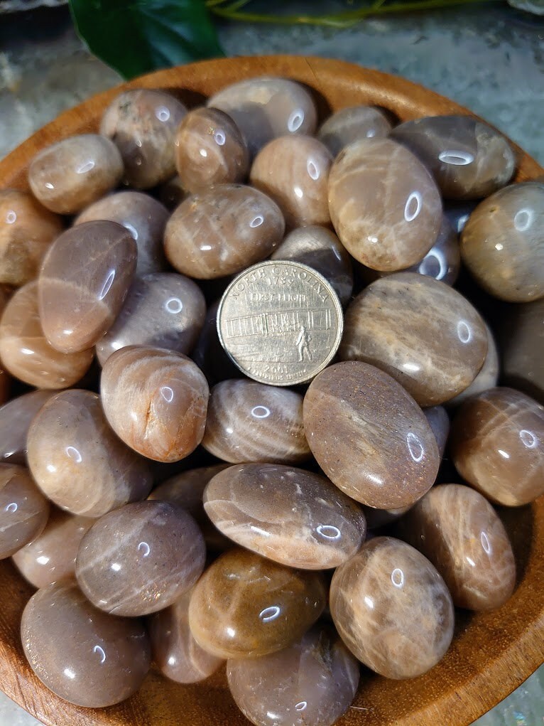 Moonstone/Sunstone Medium Sized Tumbled Stones from Madagascar for Crystal Healing/ Reiki/ Meditation/ Crystal & Mineral Collectors