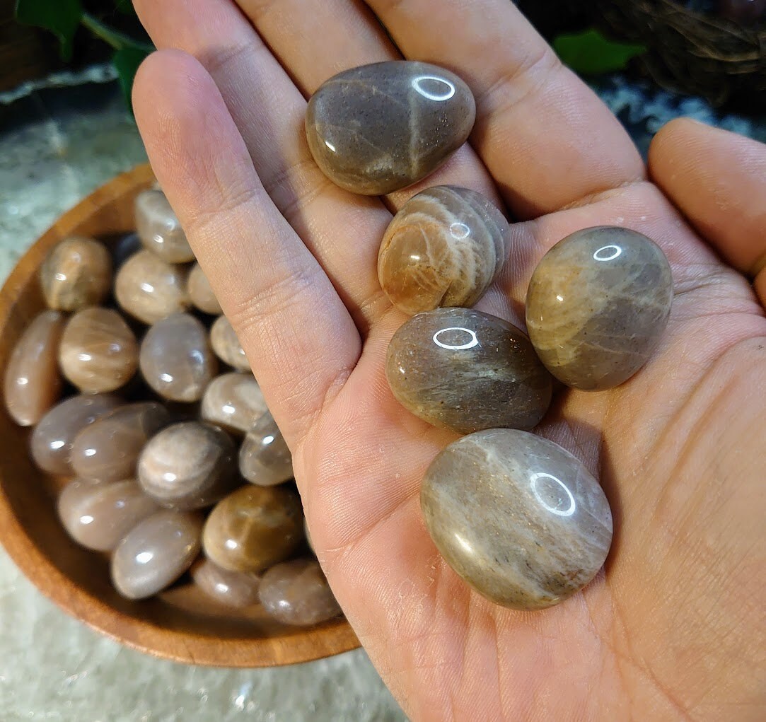 Moonstone/Sunstone Medium Sized Tumbled Stones from Madagascar for Crystal Healing/ Reiki/ Meditation/ Crystal & Mineral Collectors