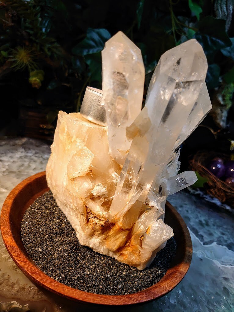 Awesome Colombian Clear Quartz Cluster for Home and Altar Decor / 1,479g / Crystal Grids / Meditation / Crystal Healing / Candle Holder