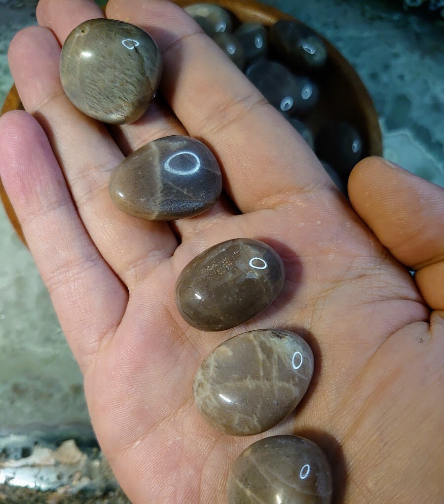 Moonstone/Sunstone Medium Sized Tumbled Stones from Madagascar for Crystal Healing/ Reiki/ Meditation/ Crystal & Mineral Collectors