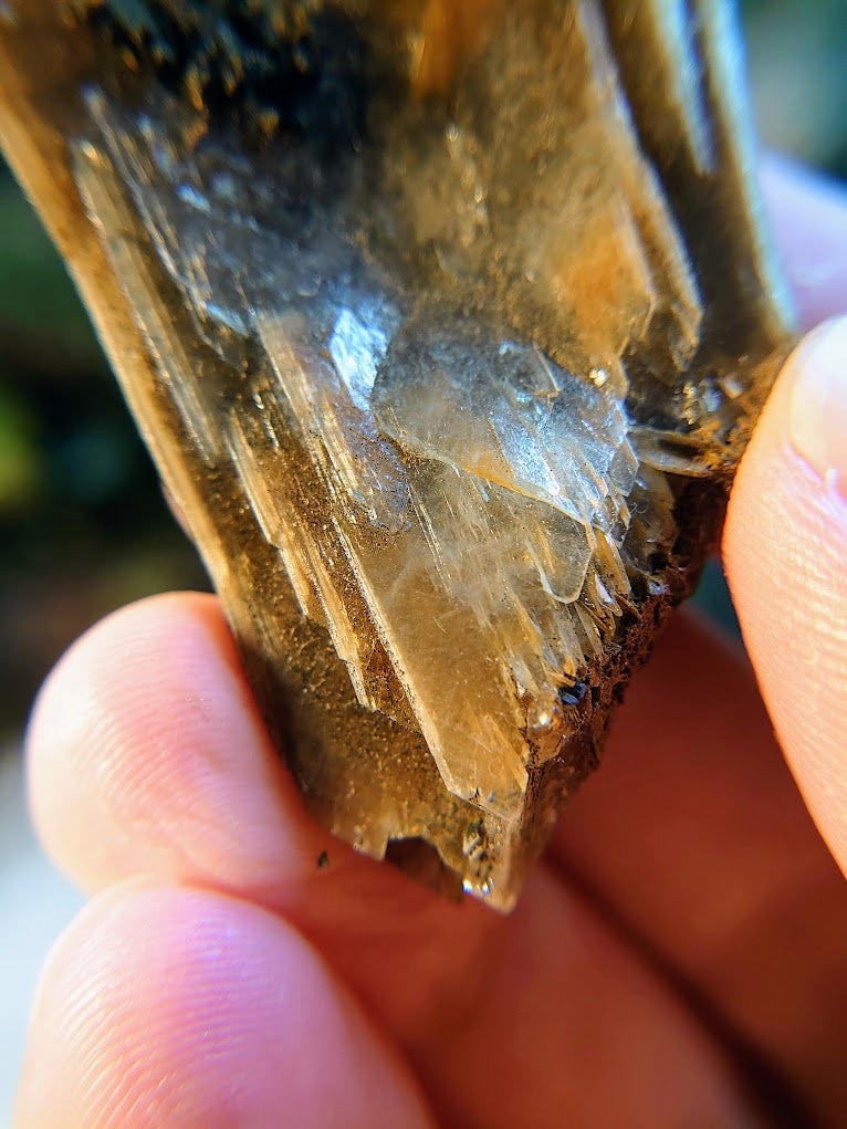 Barite Crystal Cluster from Morocco for Home and Altar Decor / 23.61g / Collection / Crystal Healing