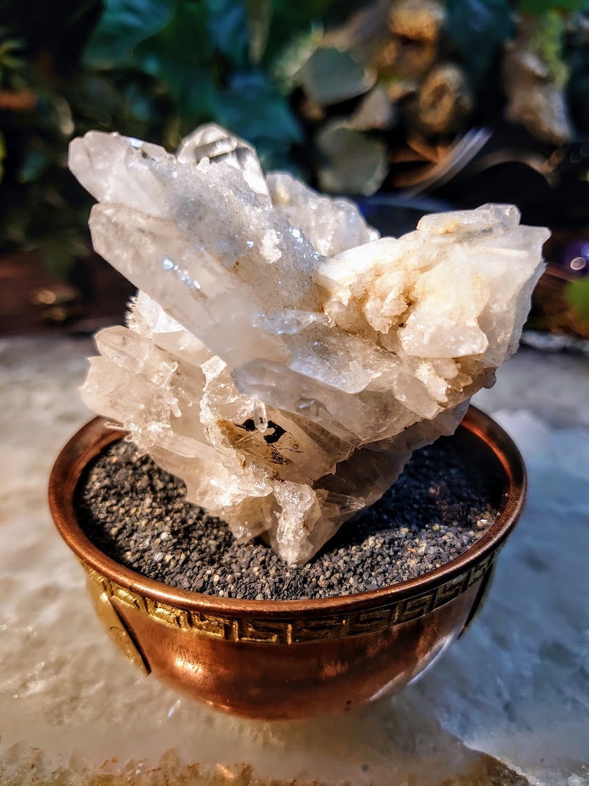 Colombian Clear Quartz Cluster with Self Healing for Crystal Healing / 206g / Crystal Grids / Meditation / Home and Altar Decor