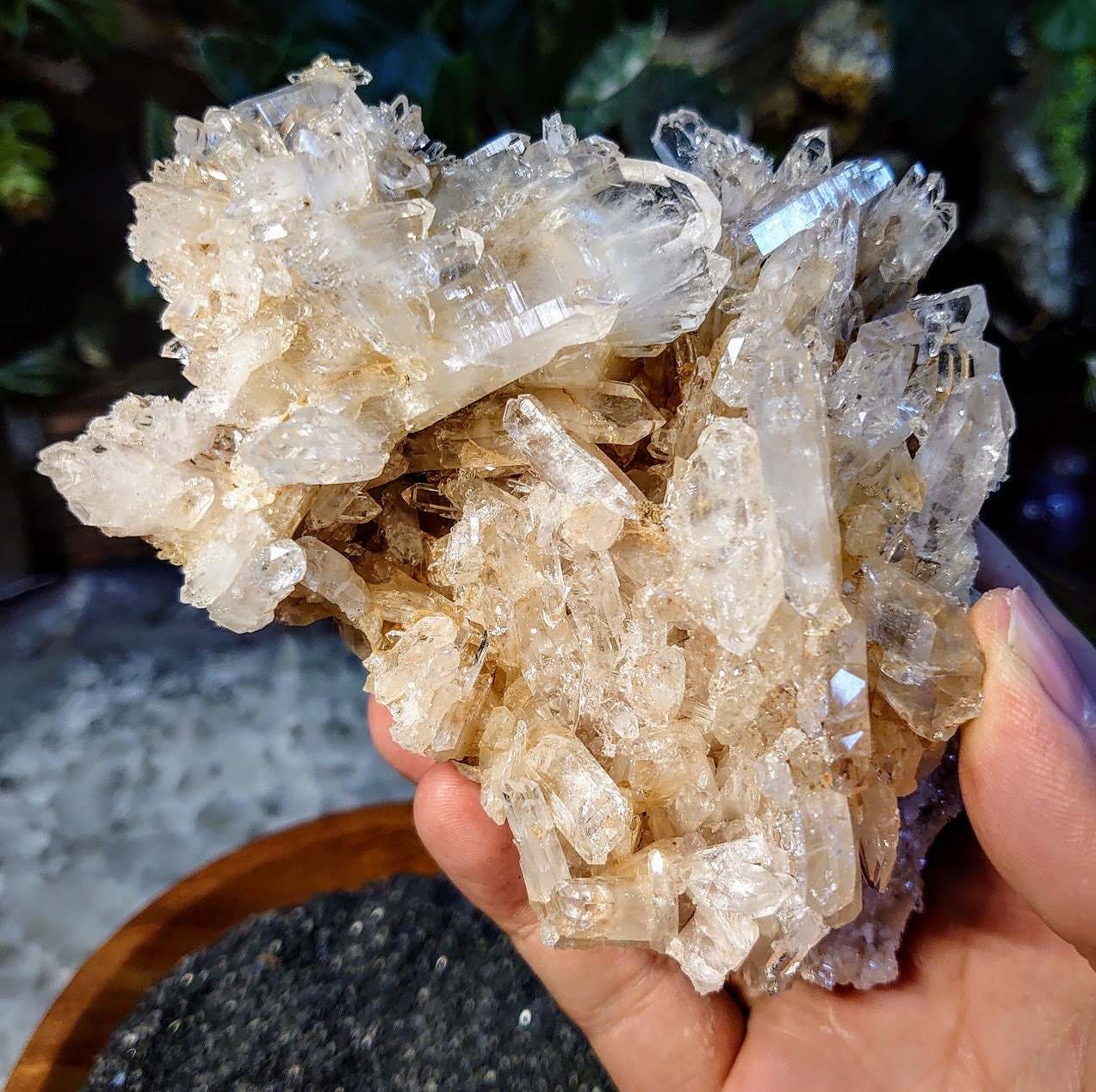 Amazing Colombian Clear Quartz/Citrine Cluster / 484g / Magical Dragon Slaying Powers / Meditation / Home & Altar Decor / Small Cabinet