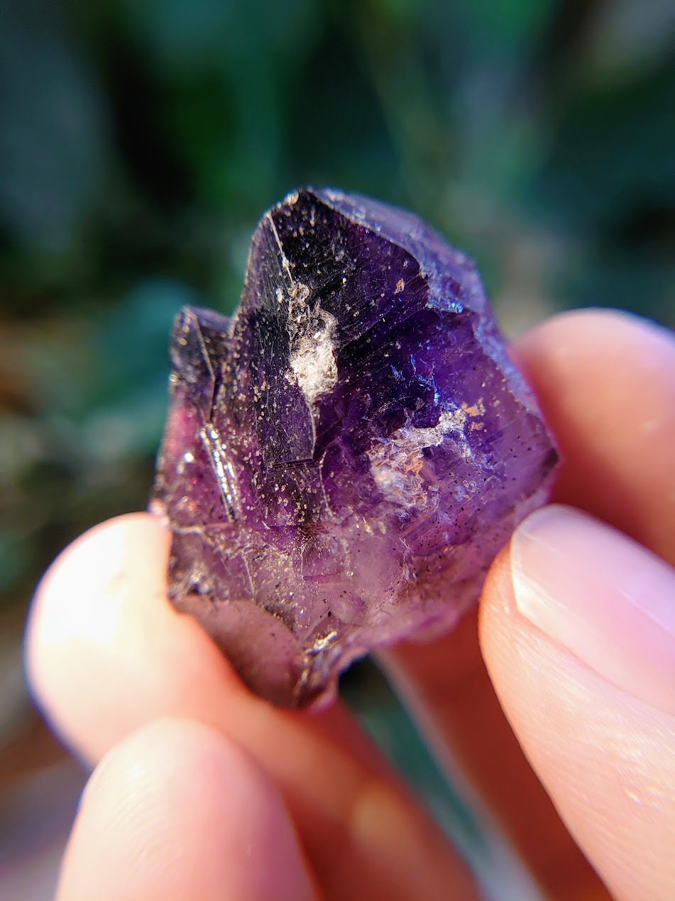 Dark Amethyst Cluster with Goethite from Espírito Santos, Brazil for Collection / 27.15g / Meditation/ Super Seven Locality