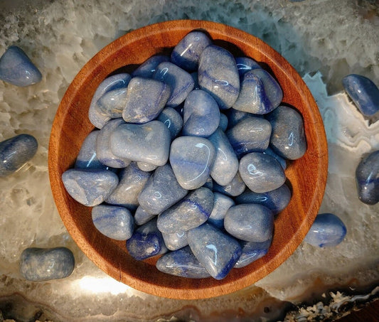 Polished Blue Quartz Tumbled Stones from Brazil for Crystal Healing/ Reiki/ Meditation/ Crystal & Mineral Collectors