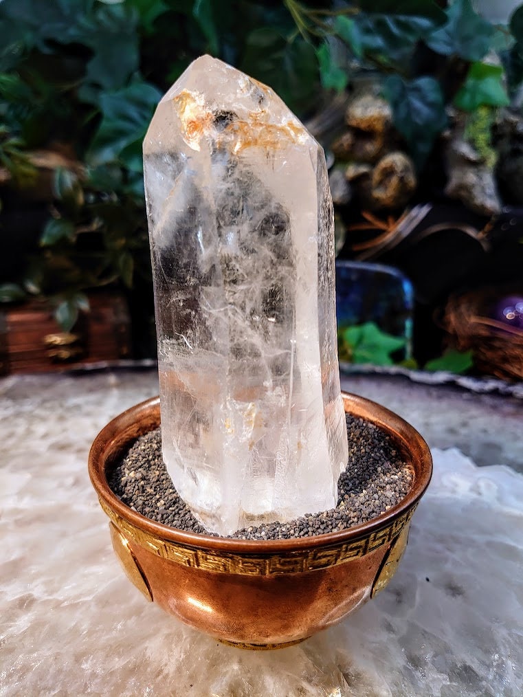 4 1/4" Beautiful Clear Quartz Point with Rainbows from Minas Gerais Brazil for Crystal Healing / 284g / Meditation / Altar Decor