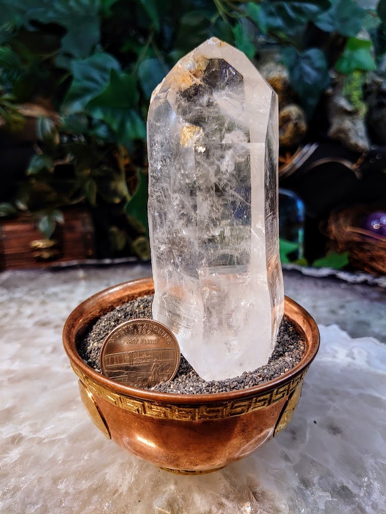 4 1/4" Beautiful Clear Quartz Point with Rainbows from Minas Gerais Brazil for Crystal Healing / 284g / Meditation / Altar Decor