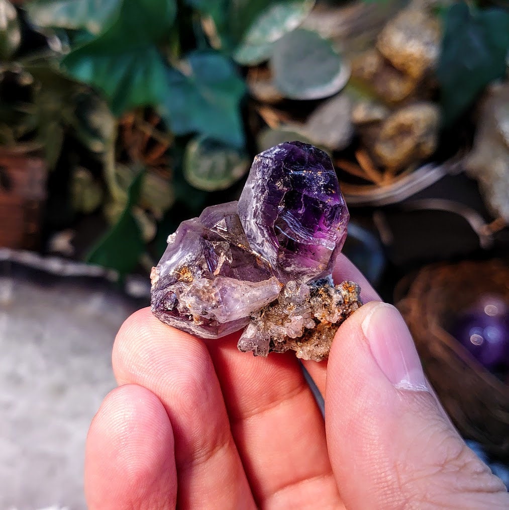 Beautiful Shangaan Amethyst Cluster with Calcite Coating from Zimbabwe for Collection / 21.74g / Meditation/ Miniature Class