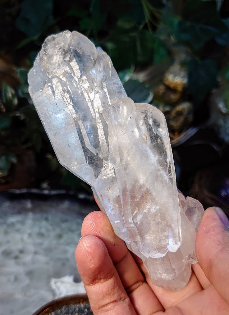 Large Double Terminated Faden Quartz Floater Cluster from Minas Gerais, Brazil for Crystal Healing / 205g / Meditation / Altar Decor