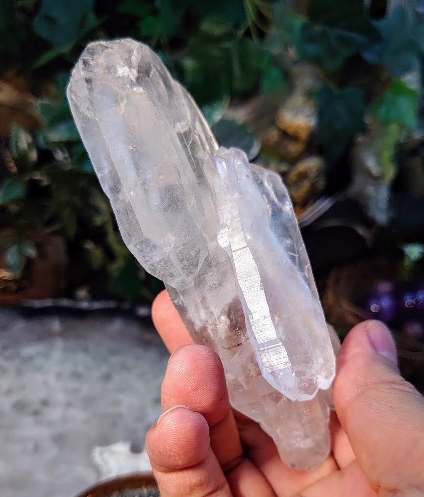 Large Double Terminated Faden Quartz Floater Cluster from Minas Gerais, Brazil for Crystal Healing / 205g / Meditation / Altar Decor