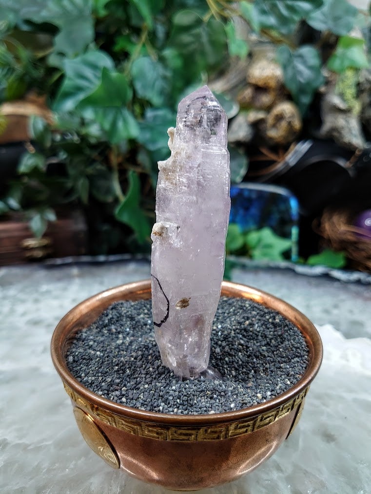 Double Terminated Vera Cruz Amethyst Point with Two Enhydros from Mexico for Crystal Healing / 49.62g / Meditation / Energy Work