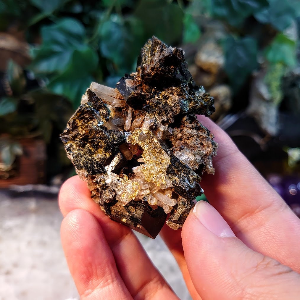 Aegirine and Epidote Cluster with Quartz from Prince of Wales Island, Alaska / 75.69g / Mineral Collection / Miniature Class