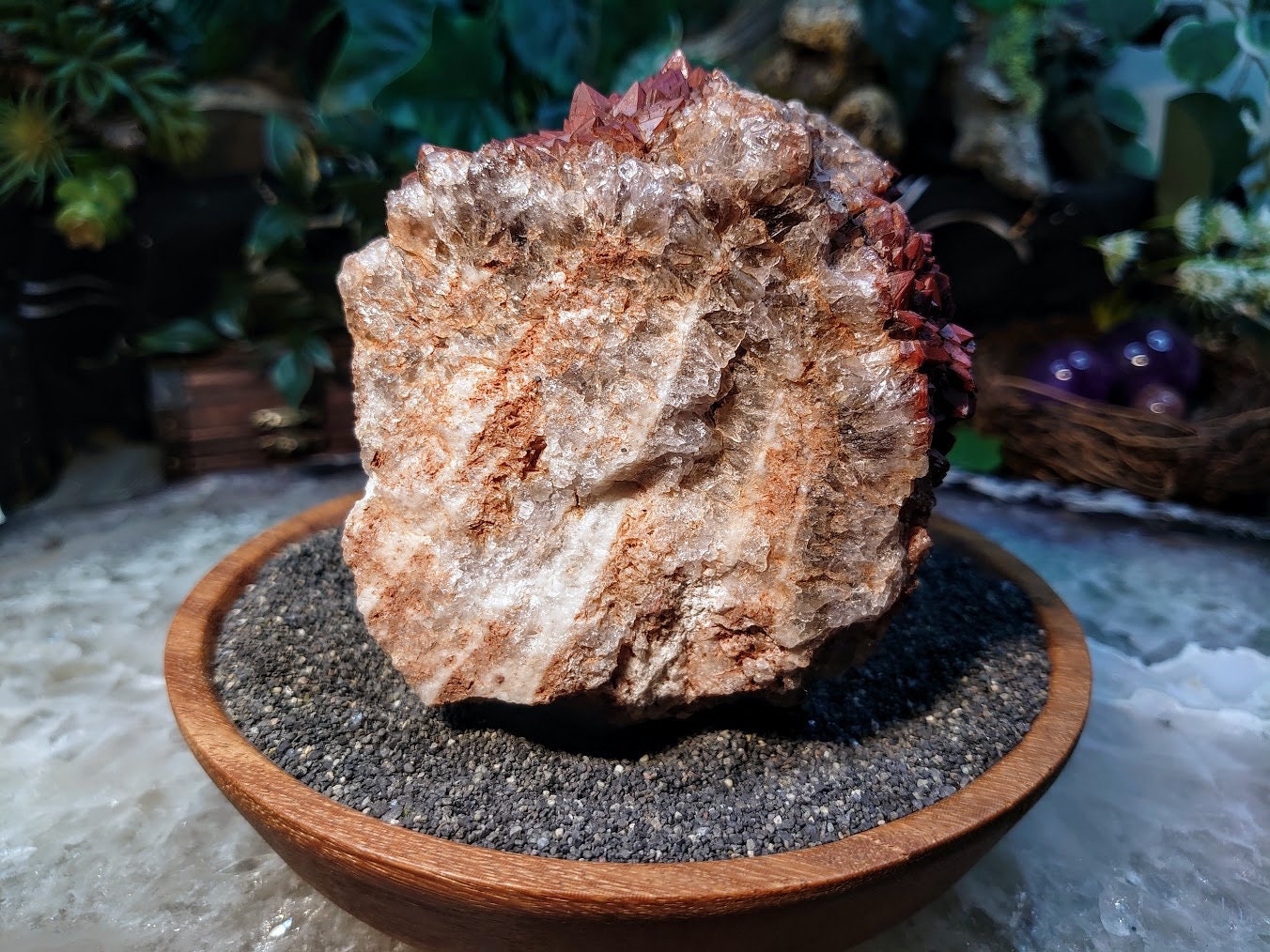 Red Quartz Cluster from Morocco / Hematite Quartz for Crystal Healing / 642g / Meditation / Home & Altar Decor / Small Cabinet Size Class