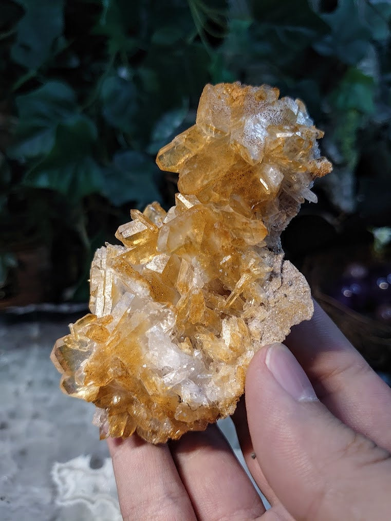 Halloysite Tabular Quartz Cluster from Colombia / Natural / 156g / Mango Quartz / Collection / Small Cabinet Specimen