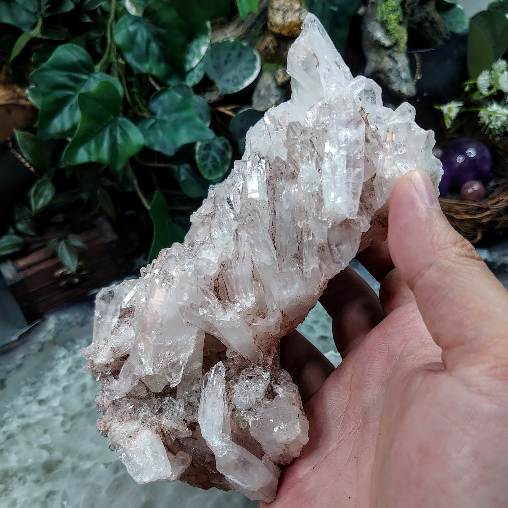 Large Colombian Pink Quartz Cluster / 1,118g / Lithium / for Crystal Healing / Home and Altar Decor / Rose Quartz / Cabinet Size