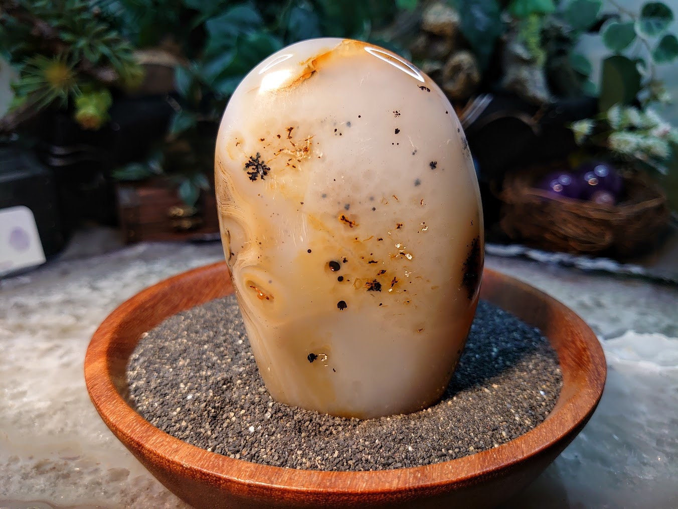 Dendritic Agate Self Standing Free Form from Madagascar for Crystal Healing / Reiki / Meditation / 276g / Home and Altar Decoration