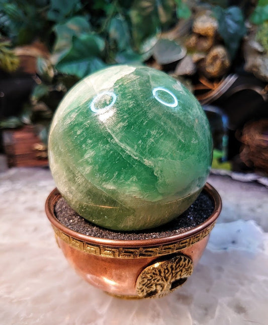 3" Green Fluorite Sphere from China for Crystal Healing / 622g / UV Reactive / Reiki / Meditation / Gemstone Collectors / Altar Decor