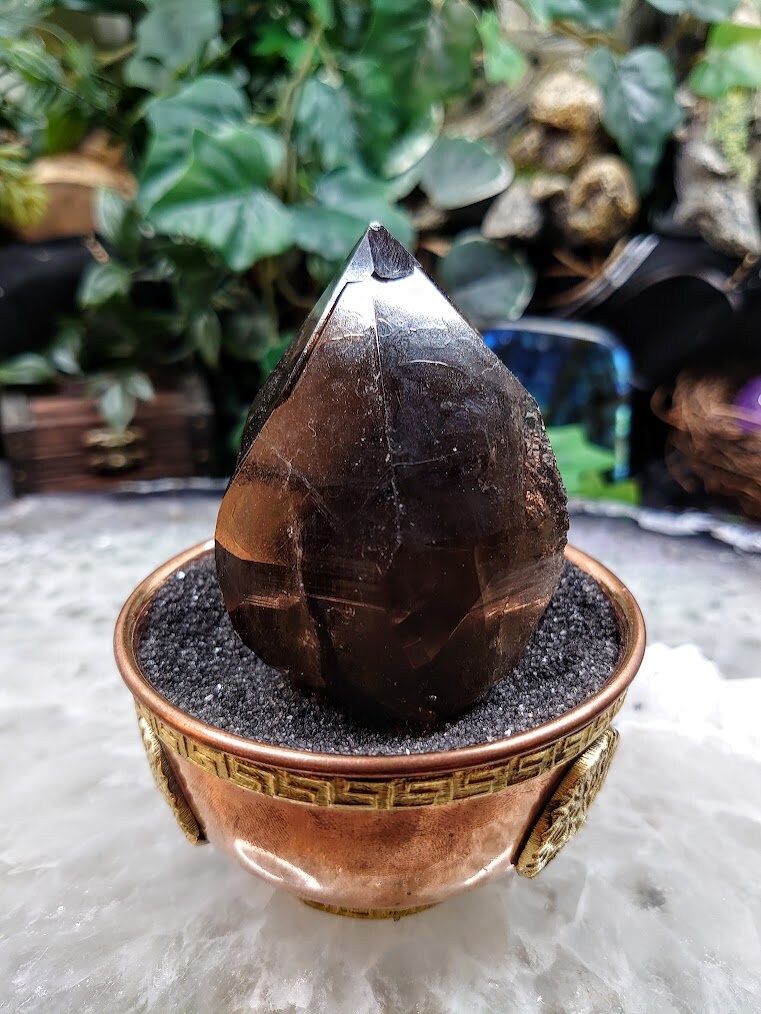 Dark Natural Smoky Quartz Point from Malawi, Africa for Collection / 182g / Home & Altar Decor / Protection / Small Cabinet Class