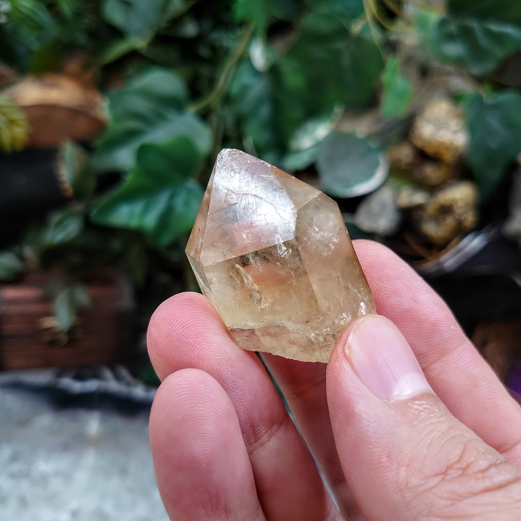 Small Natural Kundalini Congo Citrine Point for Altar and Home Decor / 32.79g / Energy Work / Crystal Healing / Reiki