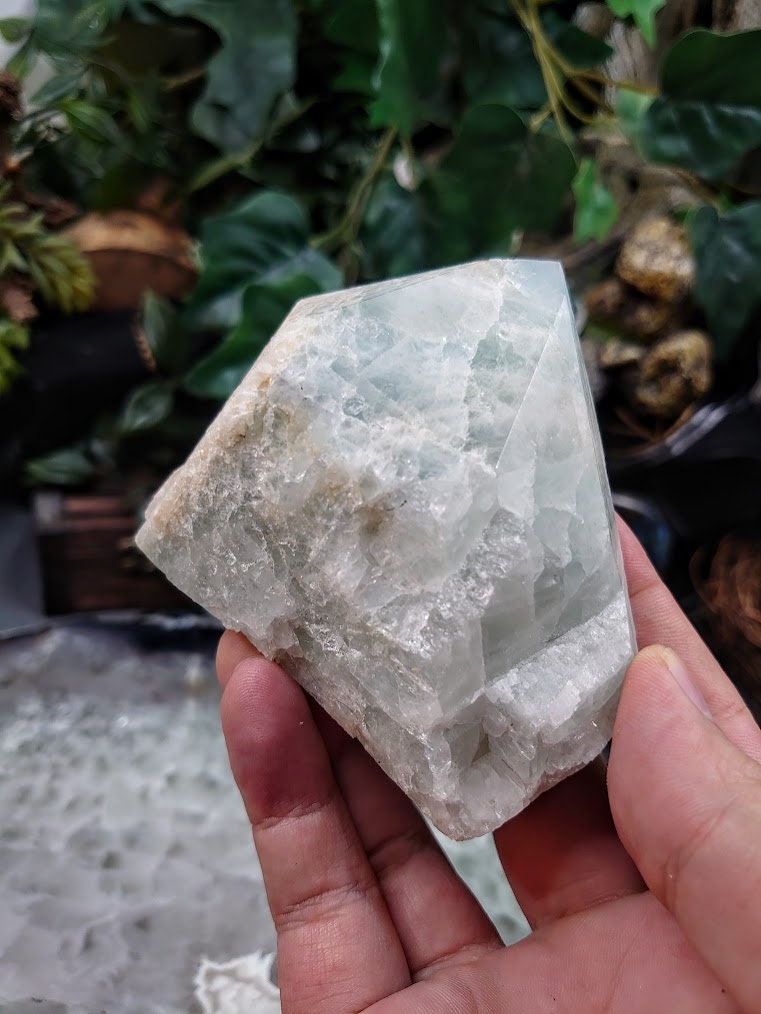 Semi Polished Aquamarine Generator/Obelisk/Tower from Brazil for Crystal Healing /  428g / Reiki / Meditation / Home & Altar Decor