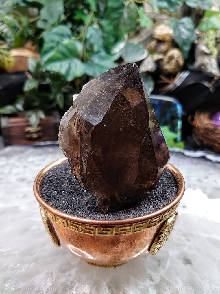 Dark Natural Smoky Quartz Point from Malawi, Africa for Collection / 182g / Home & Altar Decor / Protection / Small Cabinet Class